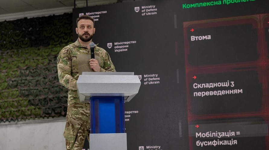 Не підпишеш новий контракт — служитимеш до демобілізації: Міноборони поставило чітку межу